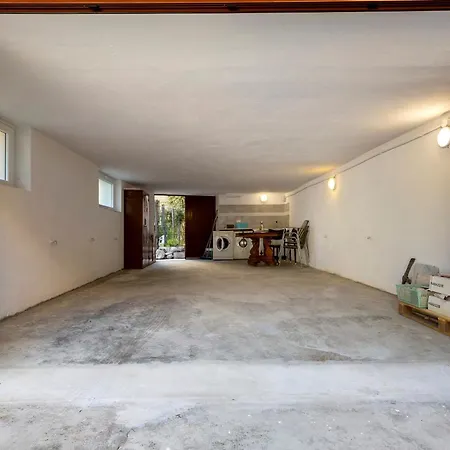 Il Borgo Incantato Con Garage