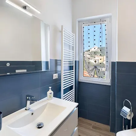 아파트 Il Borgo Incantato Con Garage *