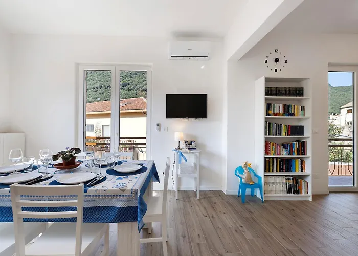 Il Borgo Incantato Con Garage Apartamento Finale Ligure
